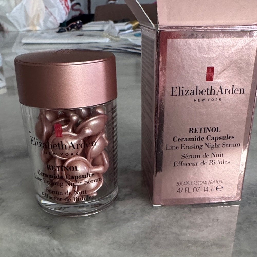 Elizabeth Arden Retinol Ceramide Capsules Night Serum - Line Erasing NWT